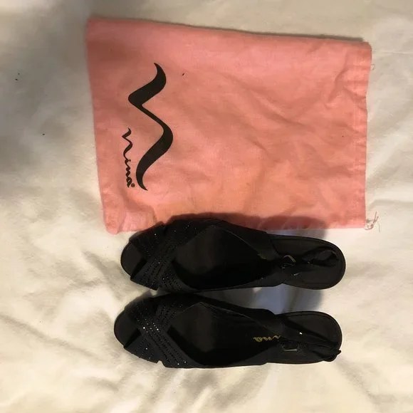 Nina Black Slingback, Dress Shoes size 9M - Picture 1 of 7